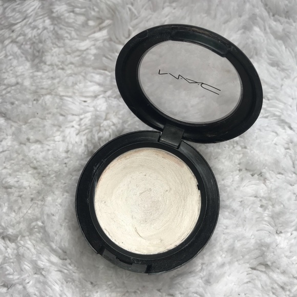 mac cosmetics makeup cream